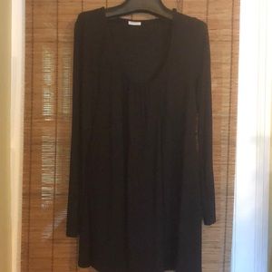 Black trapeze L/S top